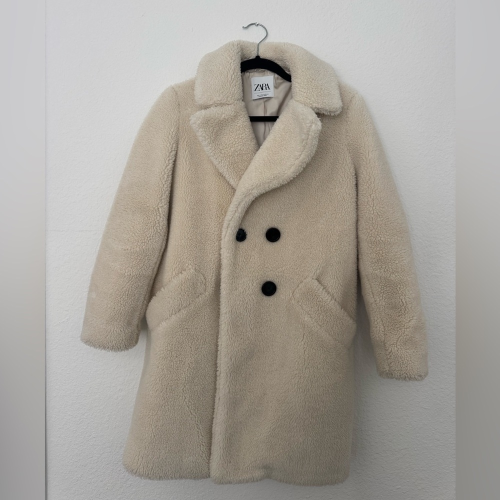 Zara Women’s Cream Coat